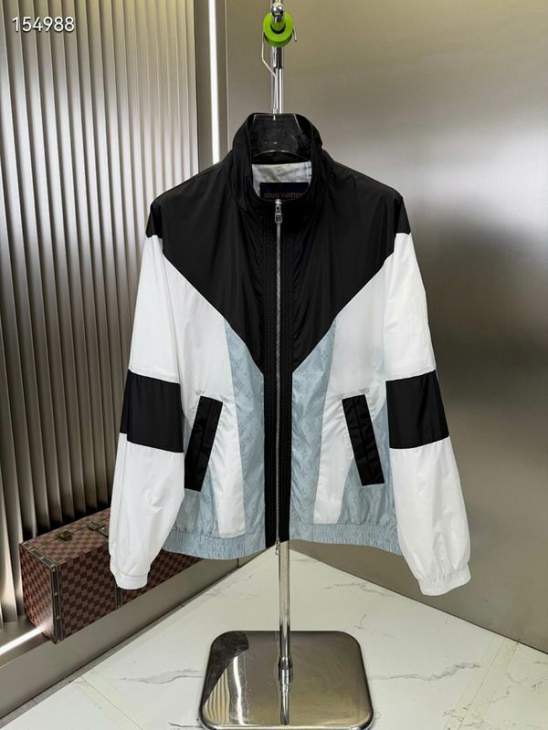Picture of Louis Vuitton Jackets _SKULVM-3XL26yr15031960